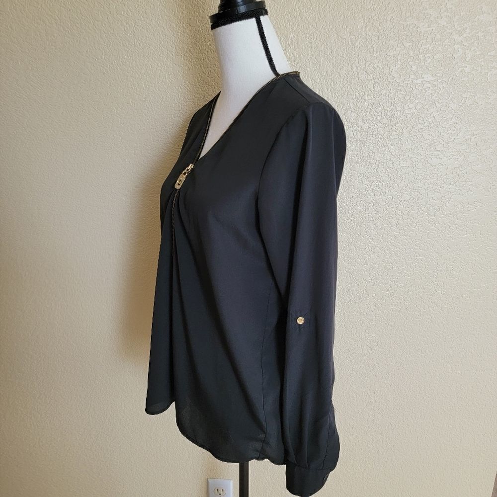 Michael Kors blouse - Picture 4 of 9